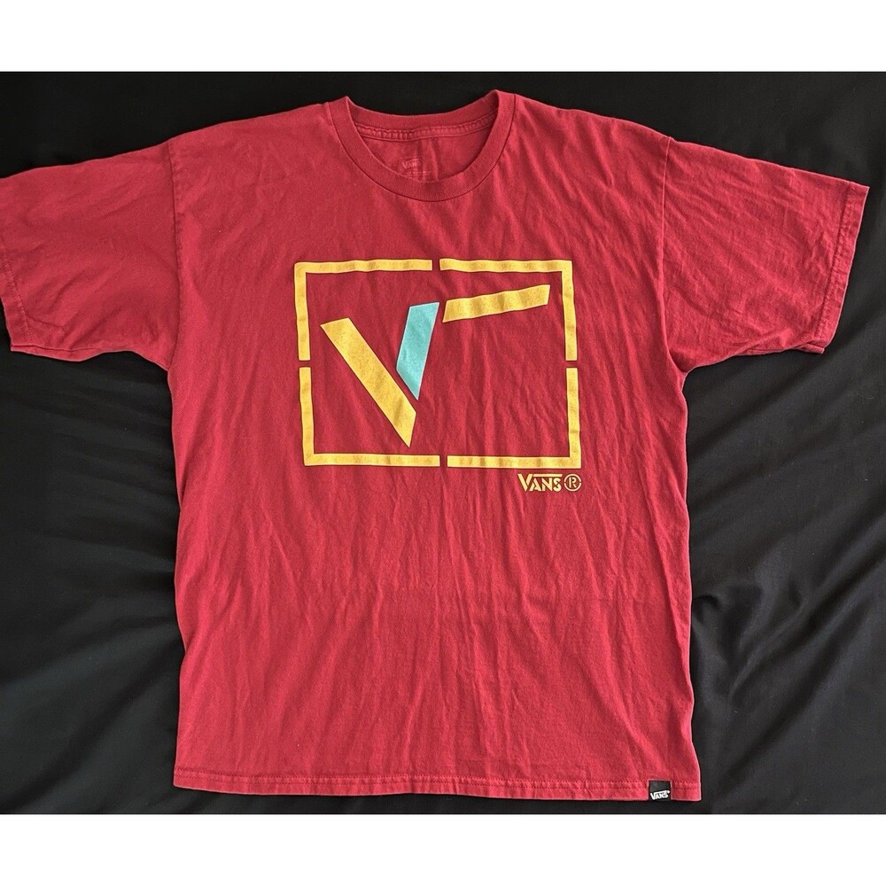 Vans Shirt Mens Medium Red Short Sleeve Geometric Graphic Tee Skateboarding